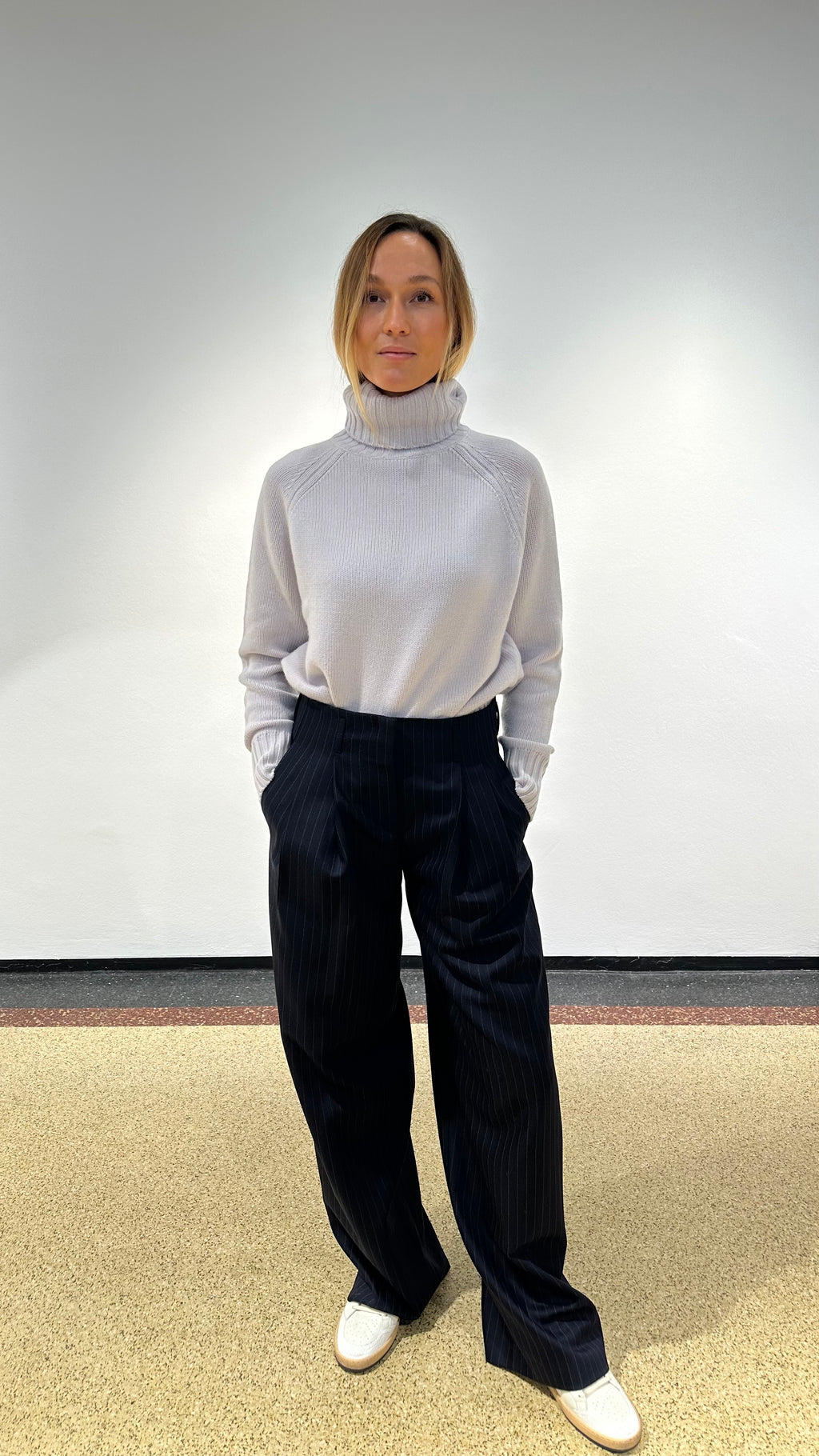 Golden Goose Wollhose "Flavia" in Dunkelblau